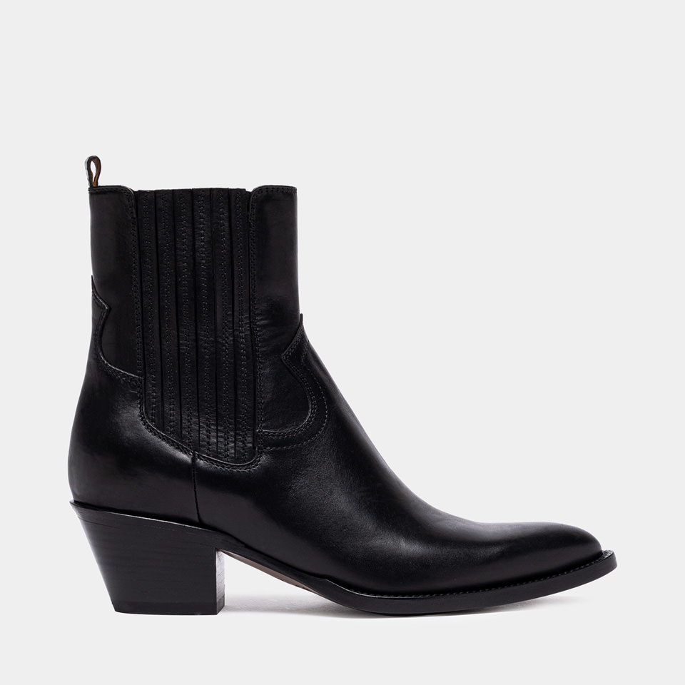 BUTTERO: ANNIE ANKLE BOOTS IN BLACK LEATHER