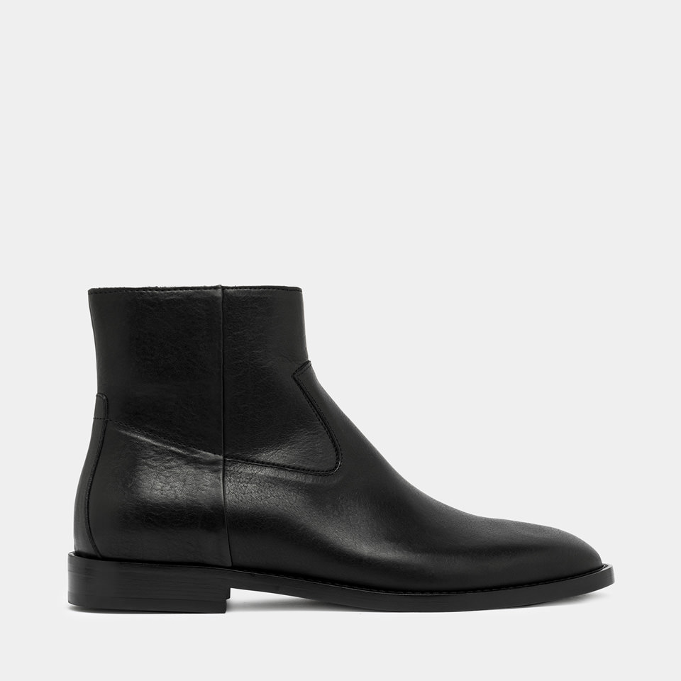 BUTTERO: CASENTINO ANKLE BOOTS IN BLACK LEATHER